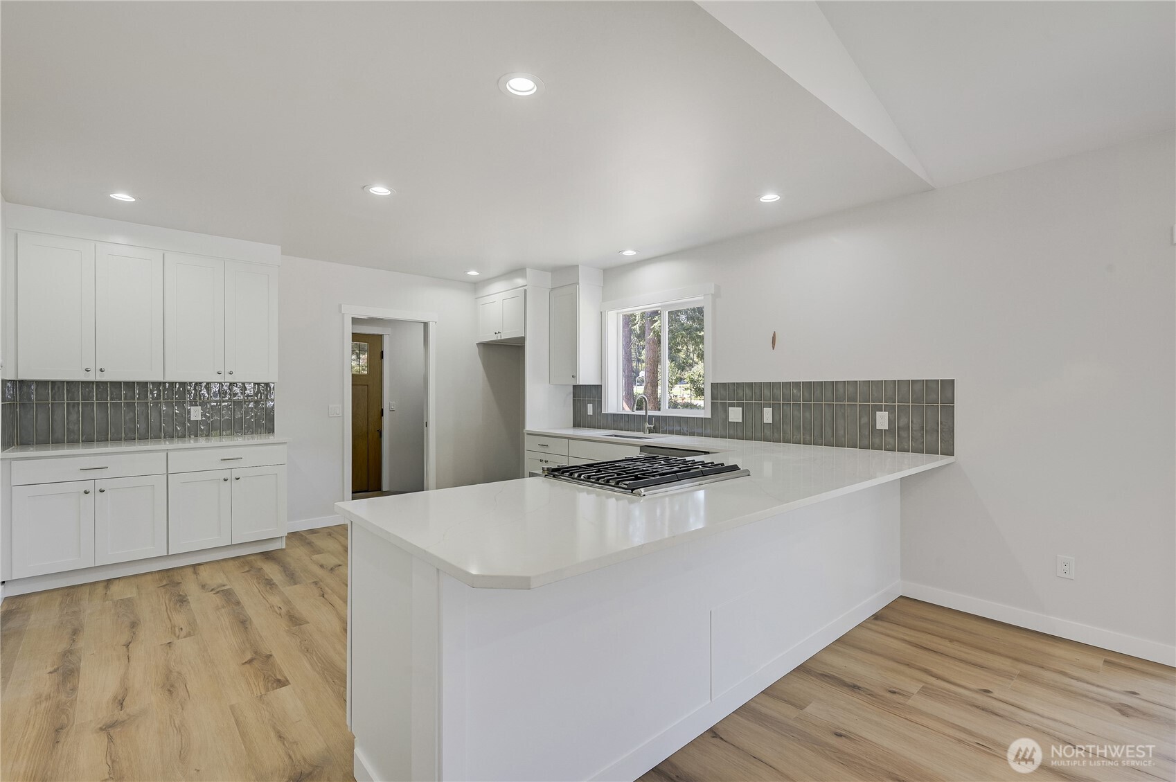 1261 18th Street Property Photo 6