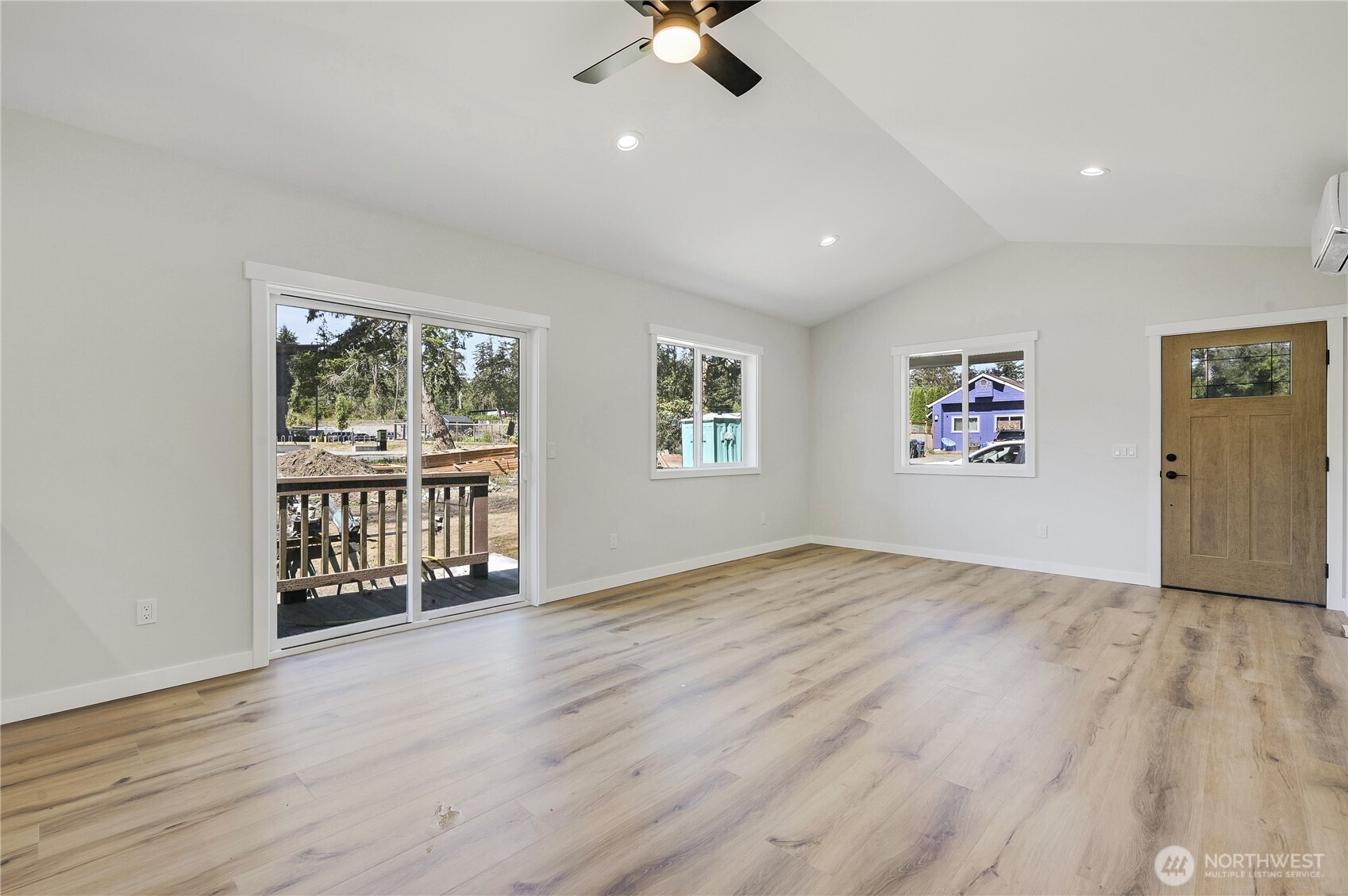 1261 18th Street Property Photo 8