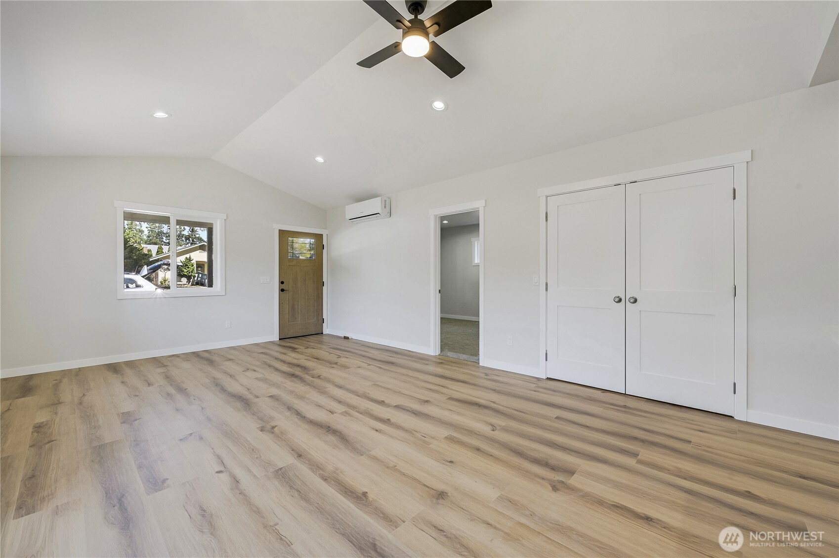 1261 18th Street Property Photo 9