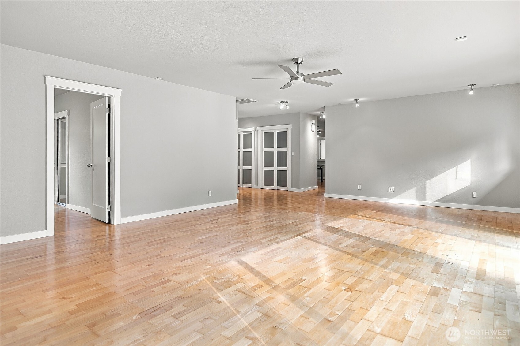 18724 80th Avenue Property Photo 7