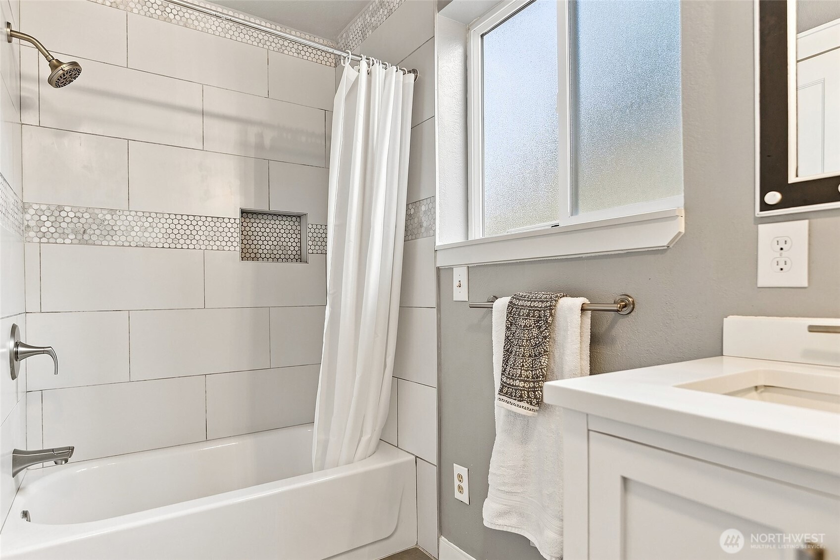 18724 80th Avenue Property Photo 23