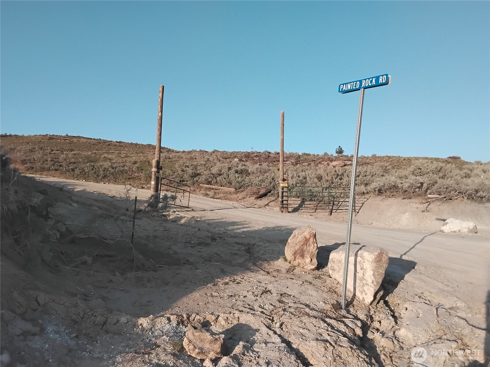 9 Painted Rock Road Property Photo 1
