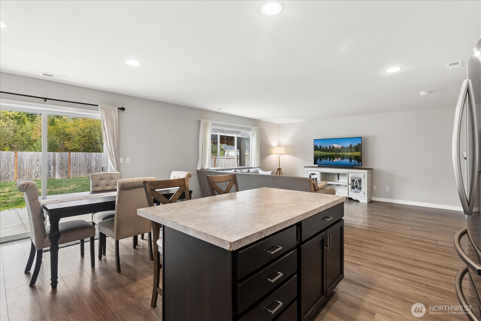 10513 Tailspar Avenue Property Photo 11