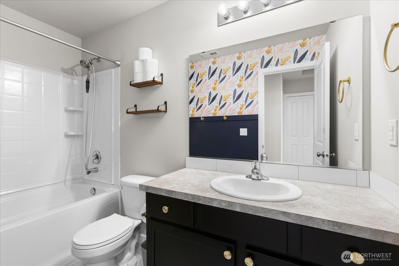 10513 Tailspar Avenue Property Photo 28
