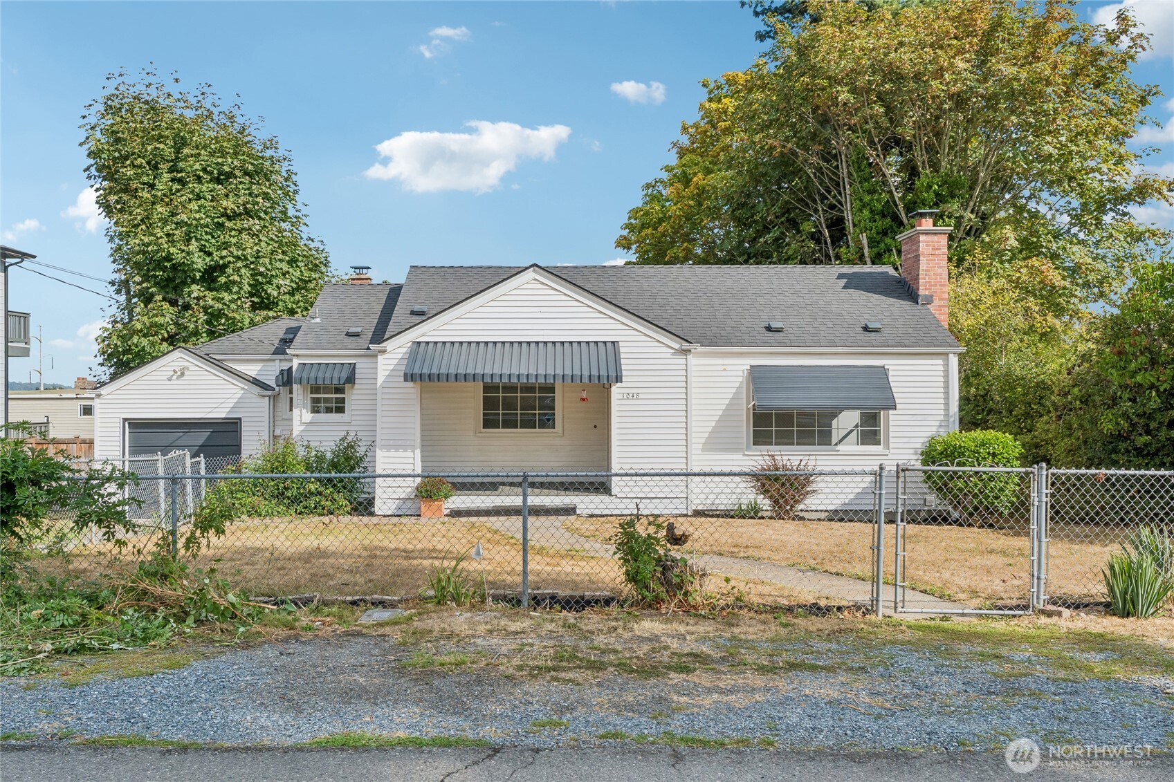 1048 S 100th Street Property Photo 1