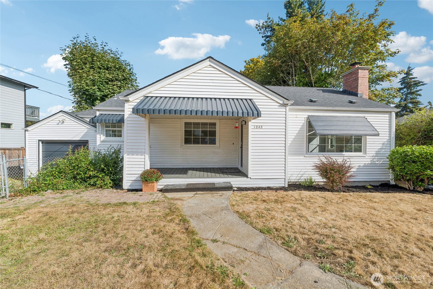 1048 S 100th Street Property Photo 3
