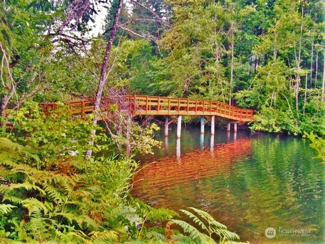 22406 Blue Lake Court Property Photo 16