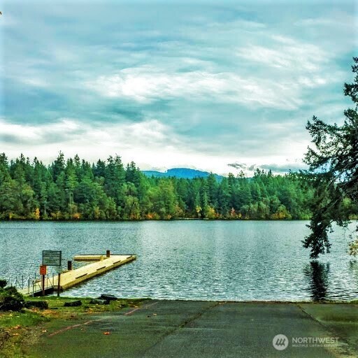 22406 Blue Lake Court Property Photo 23
