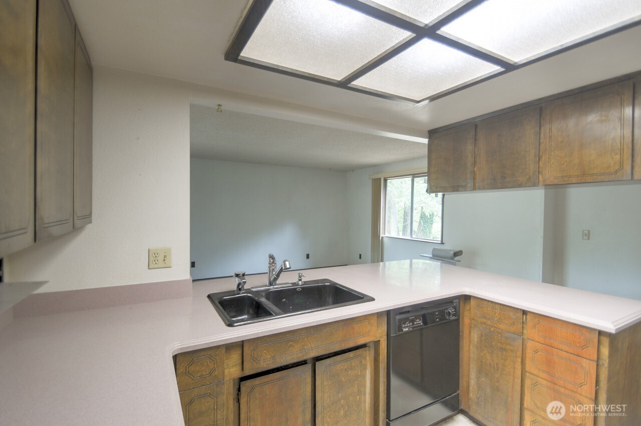 3301 33rd Loop Property Photo 10
