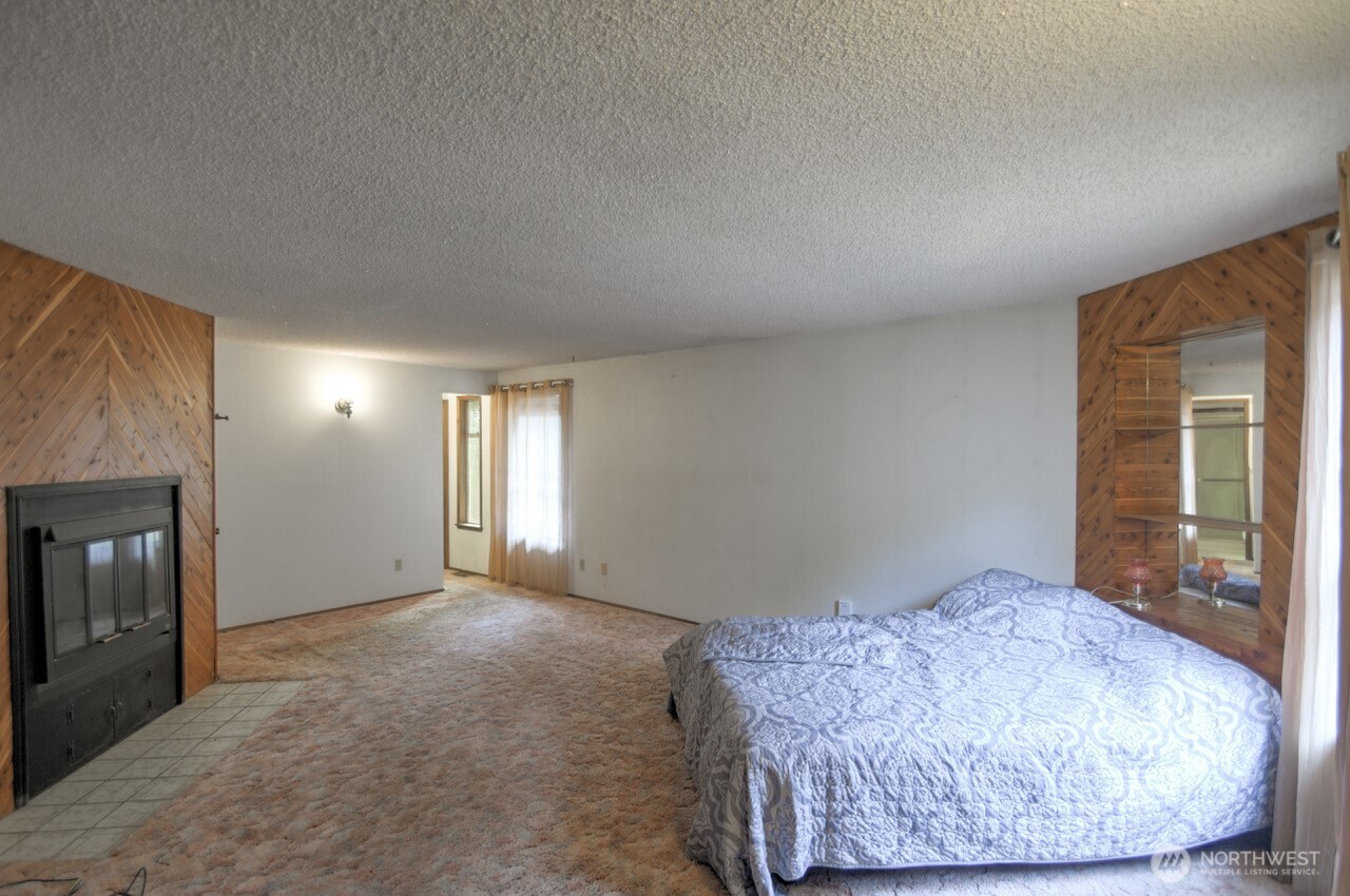 3301 33rd Loop Property Photo 14