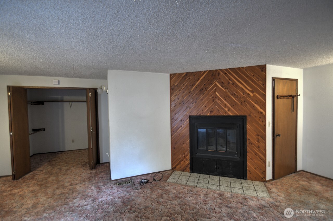 3301 33rd Loop Property Photo 15