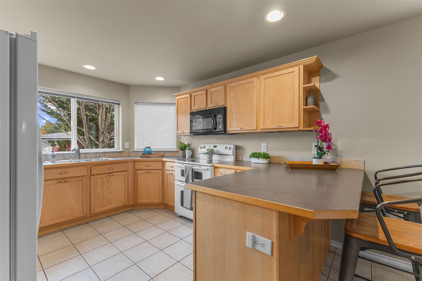 4148 Deemer Road 101 Property Photo 5