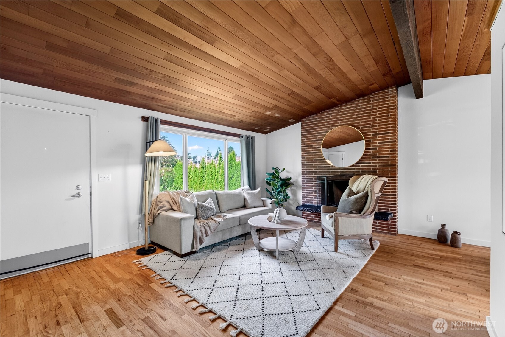13812 9th Place Property Photo 3