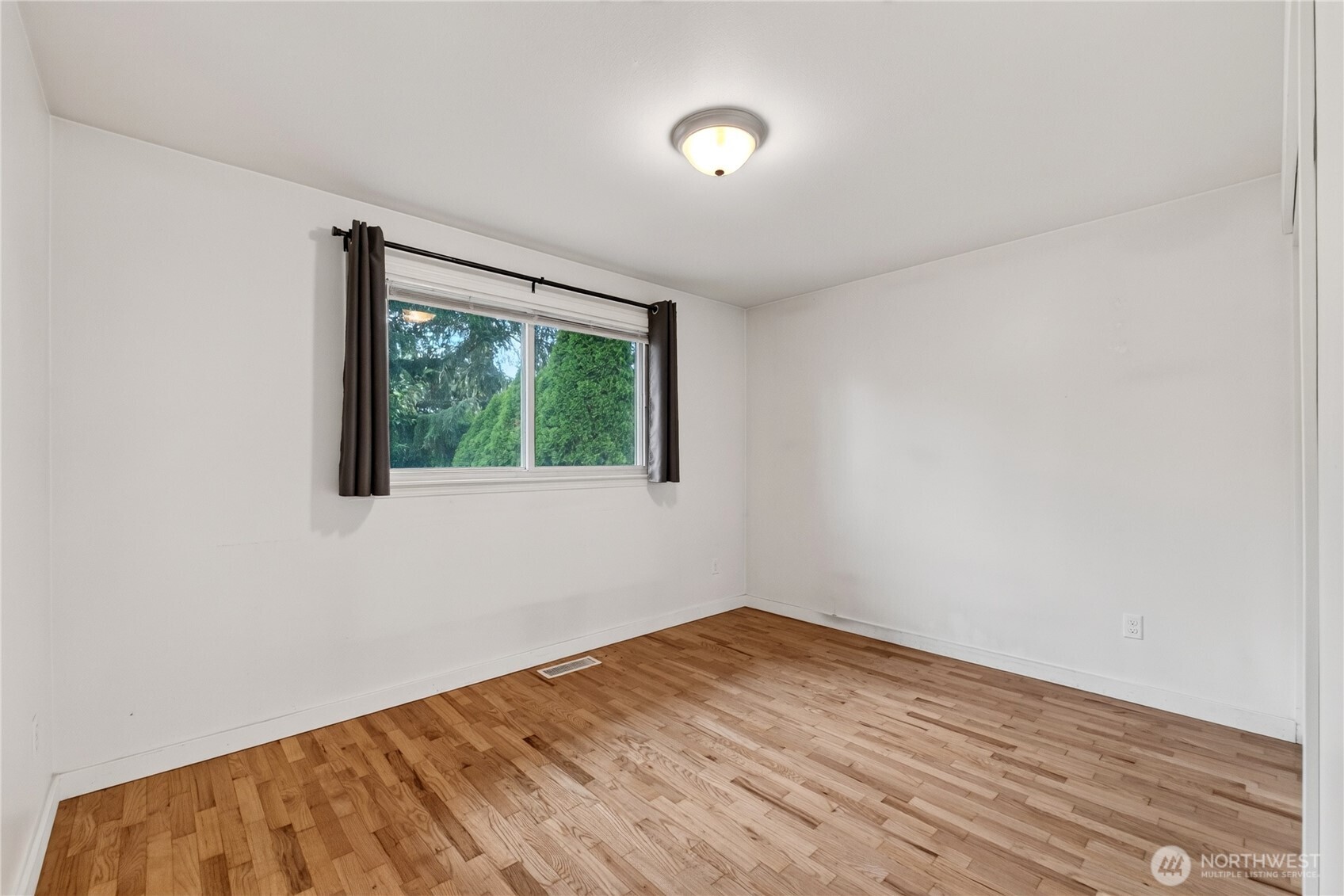 13812 9th Place Property Photo 10