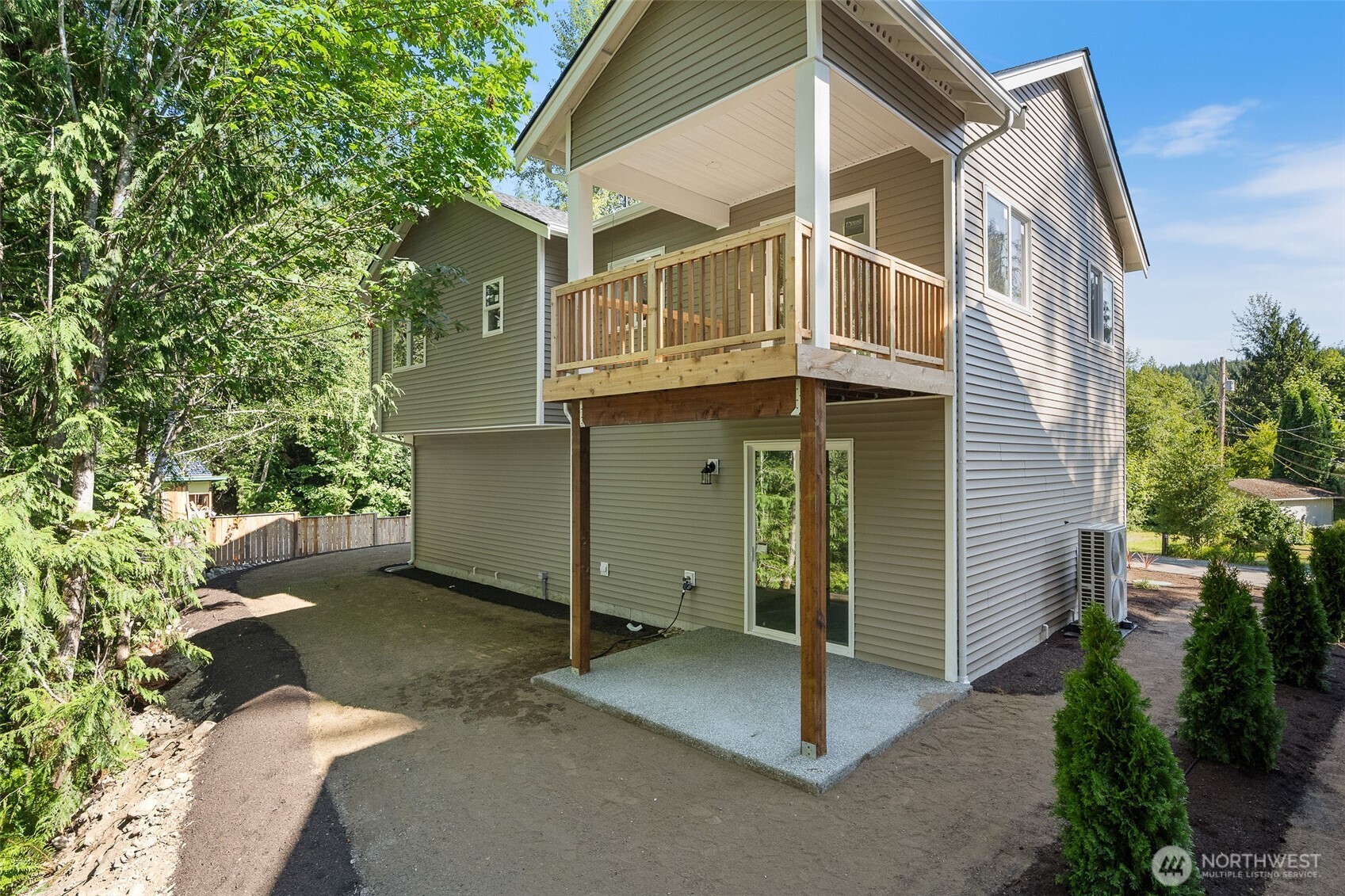 23427 Coyne Road Property Photo 3