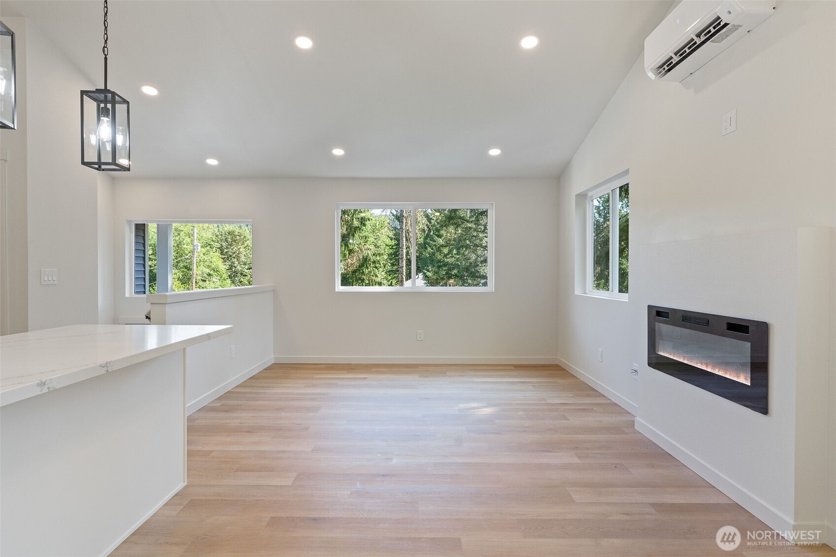23427 Coyne Road Property Photo 8
