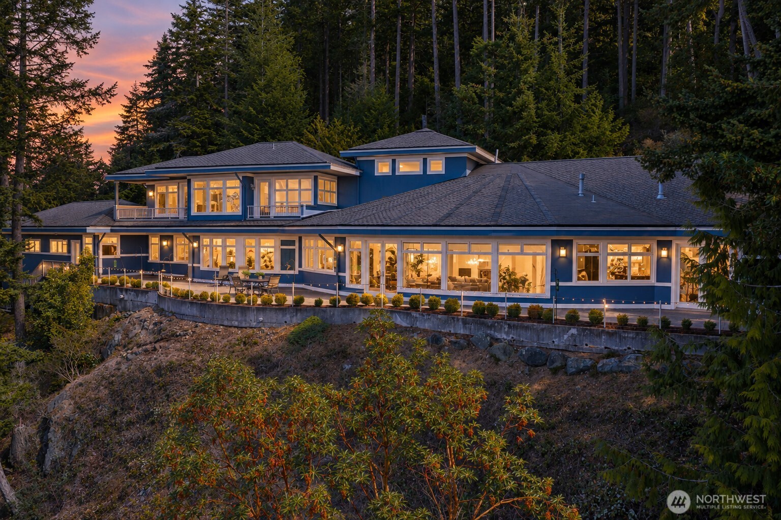 11064 Marine Drive Property Photo 3
