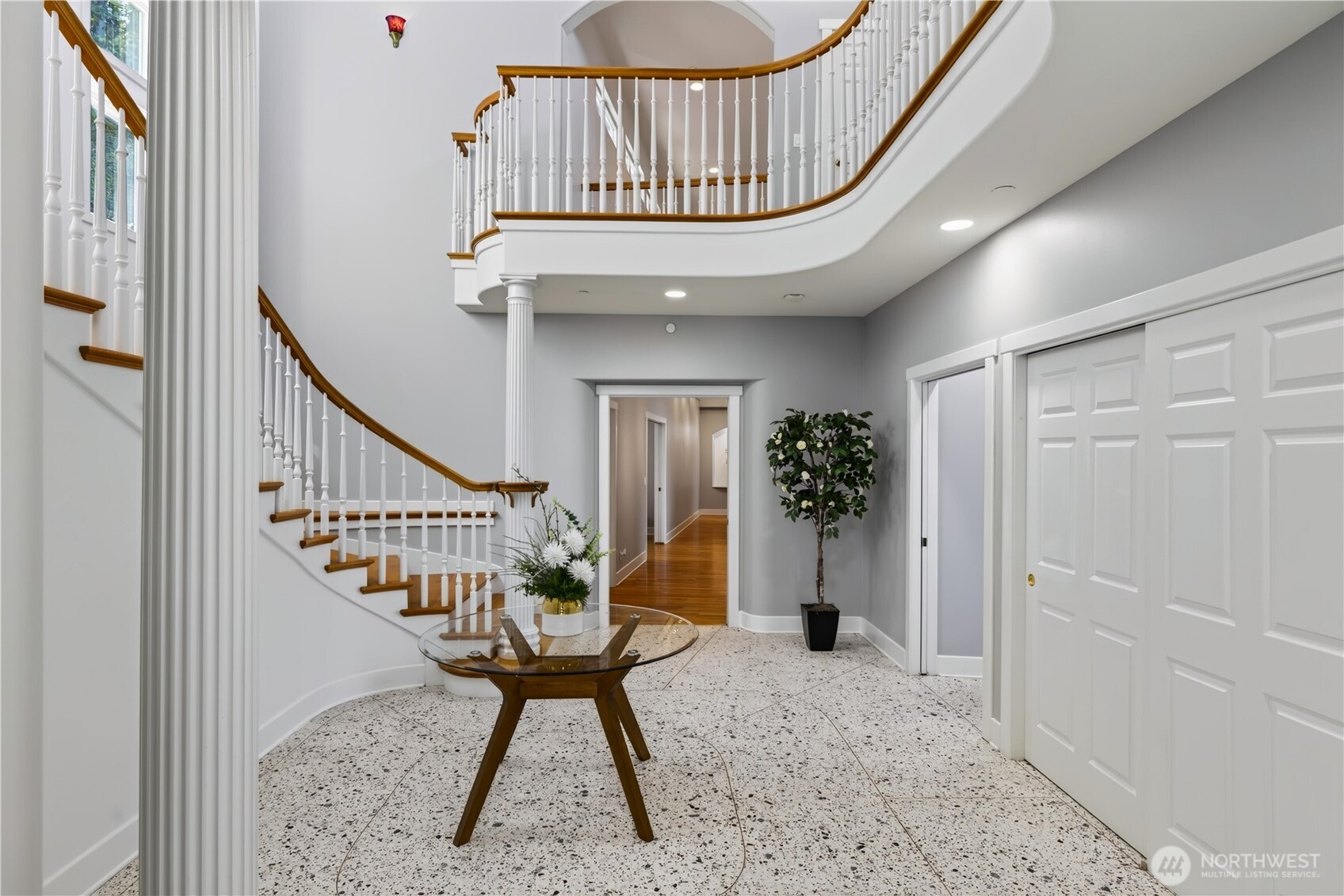 11064 Marine Drive Property Photo 4