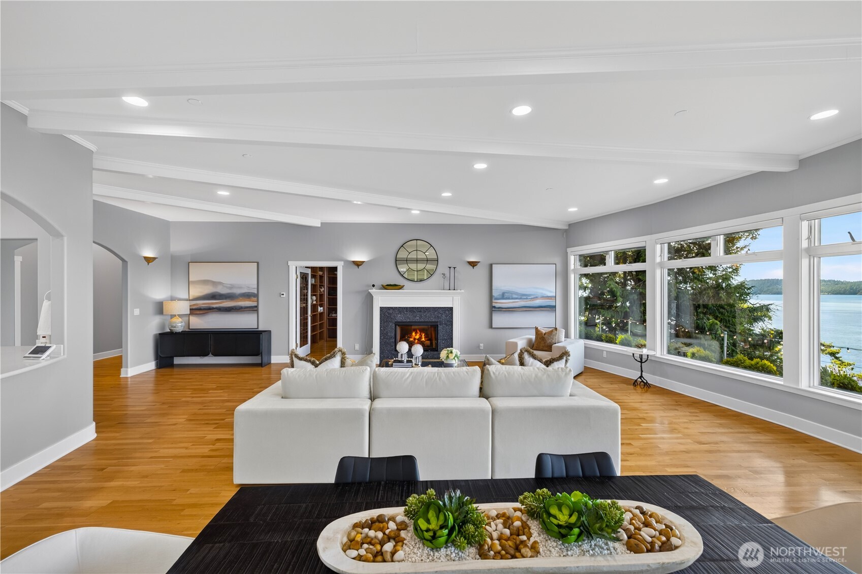 11064 Marine Drive Property Photo 14