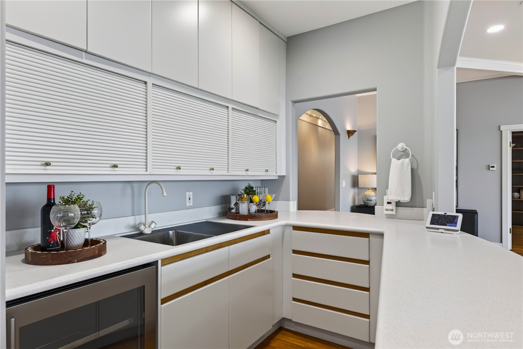 11064 Marine Drive Property Photo 15