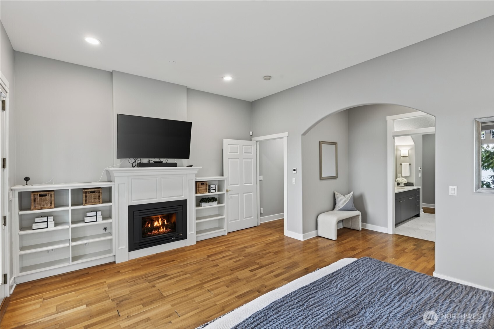 11064 Marine Drive Property Photo 22