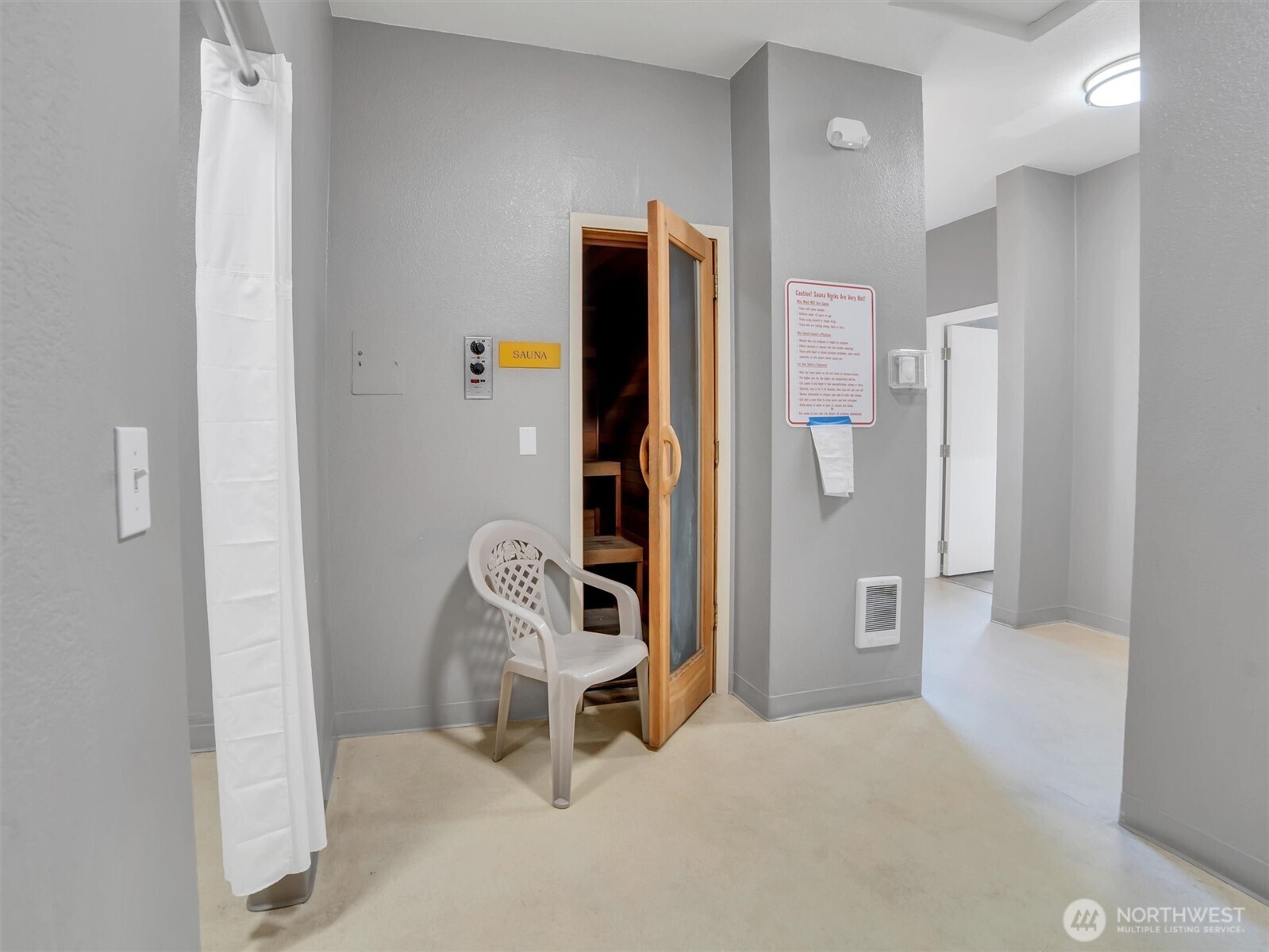15433 Country Club Drive C104 Property Photo 21