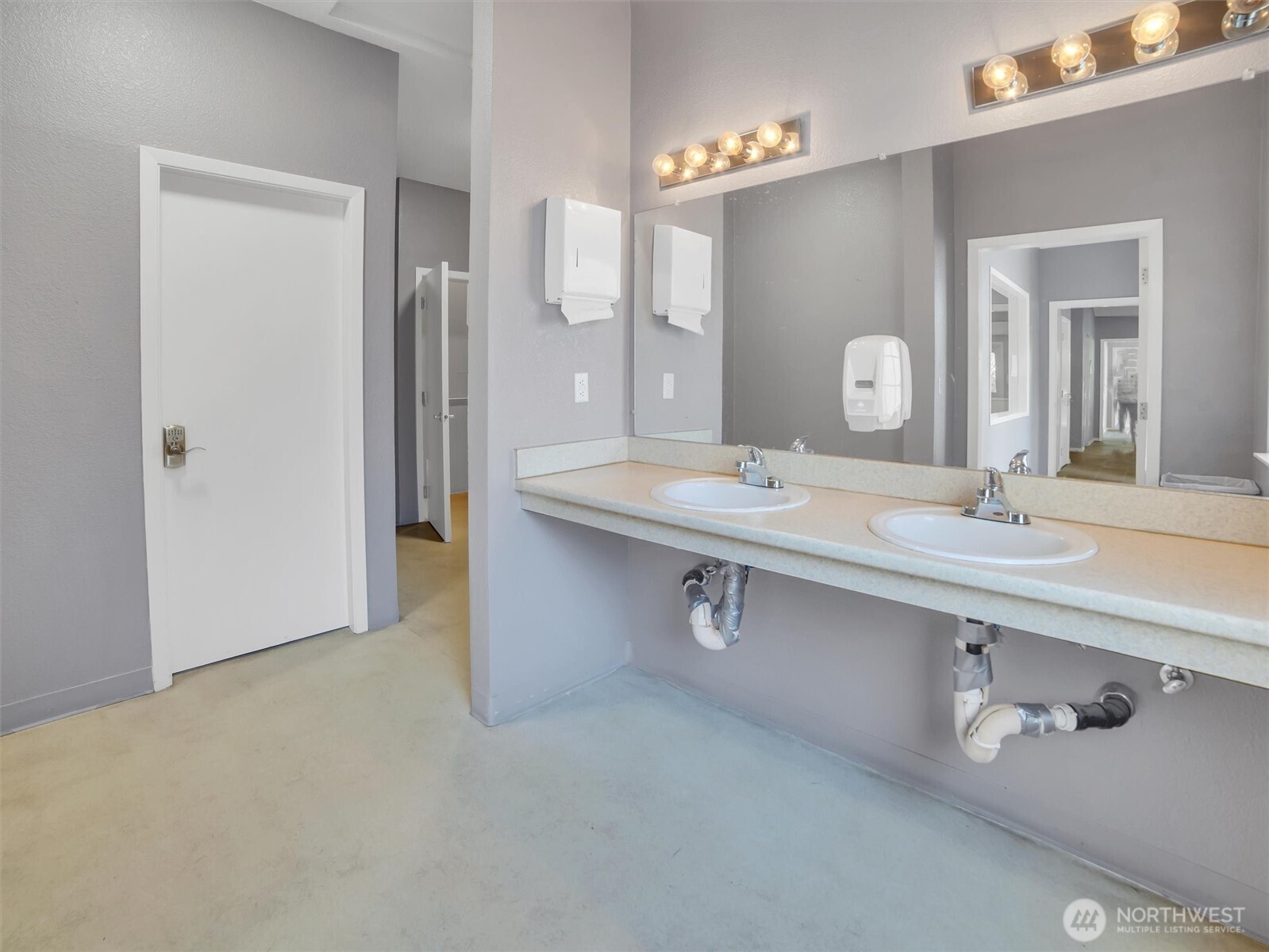 15433 Country Club Drive C104 Property Photo 22