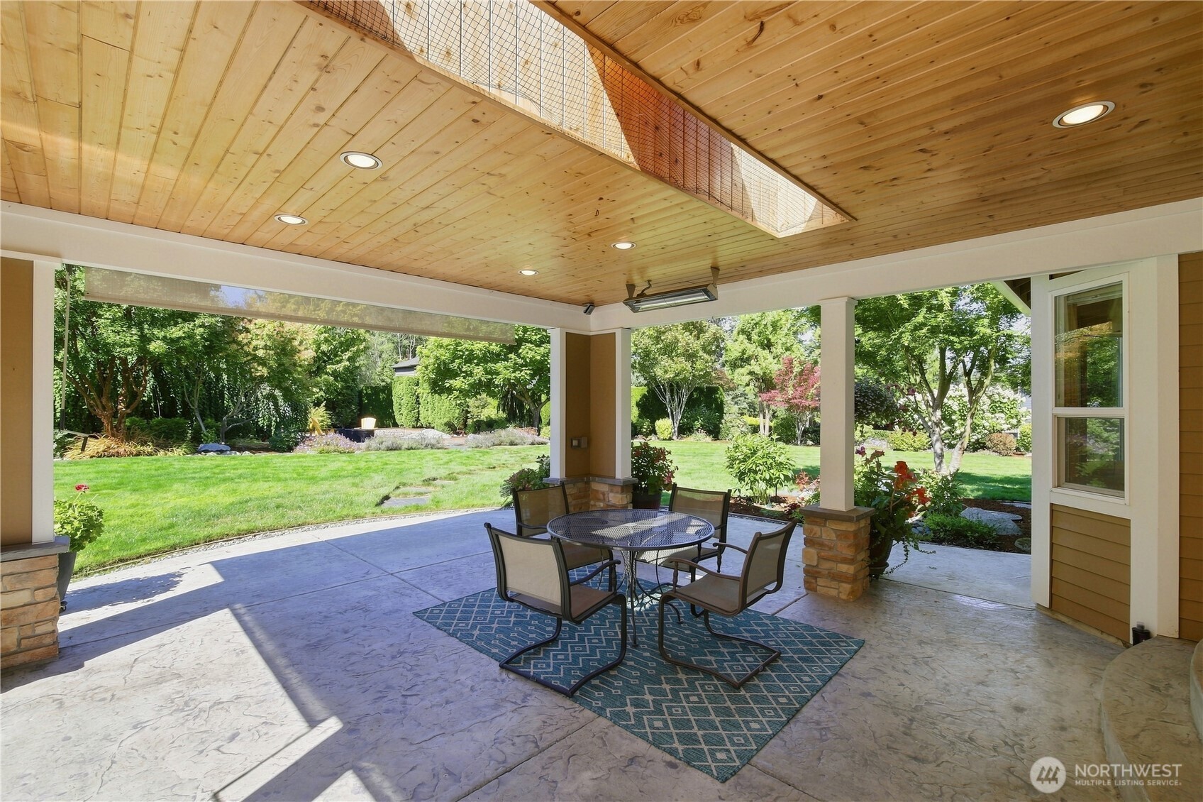 18704 117th Avenue Property Photo 17