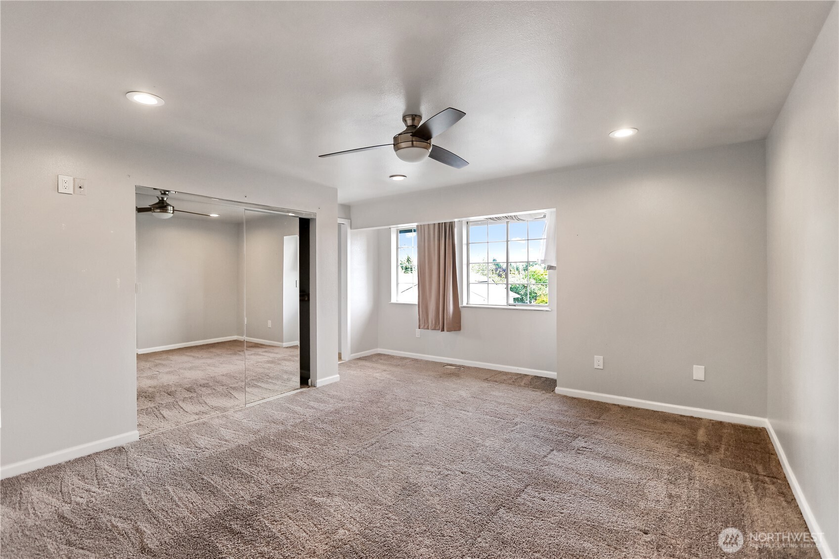1228 143rd Street Property Photo 8