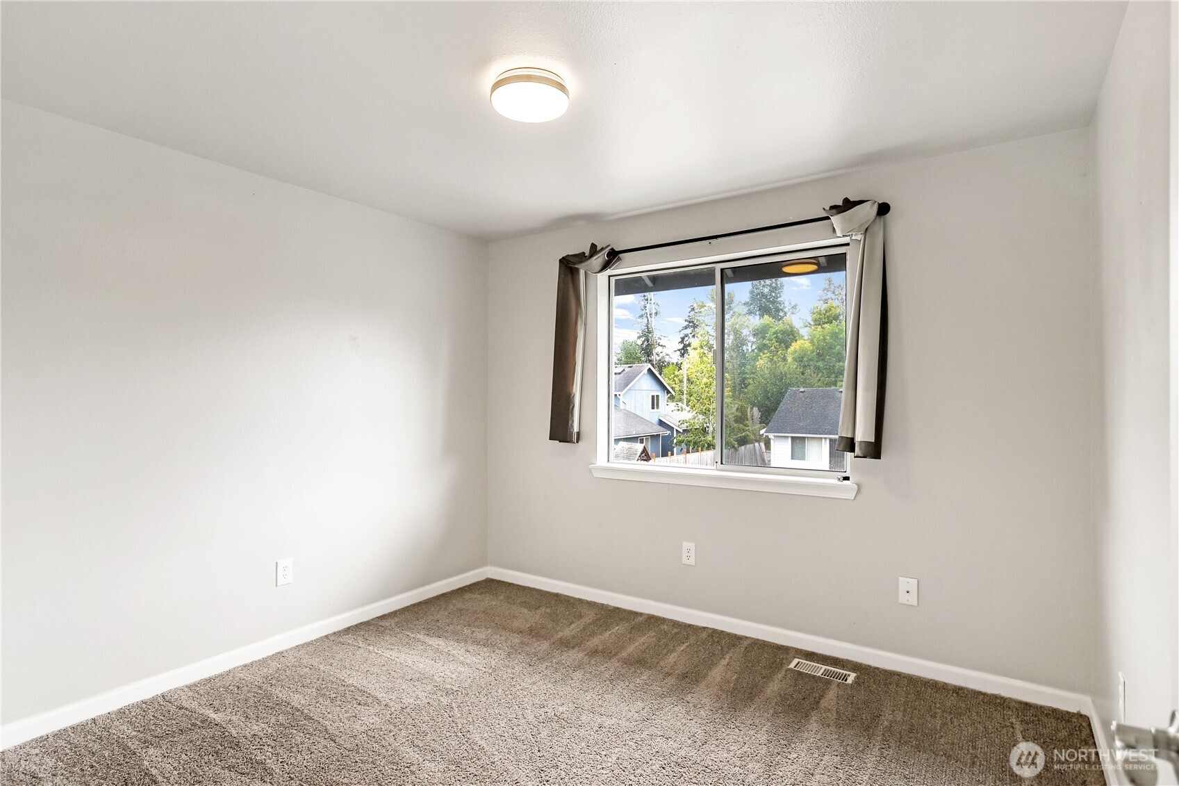 1228 143rd Street Property Photo 13