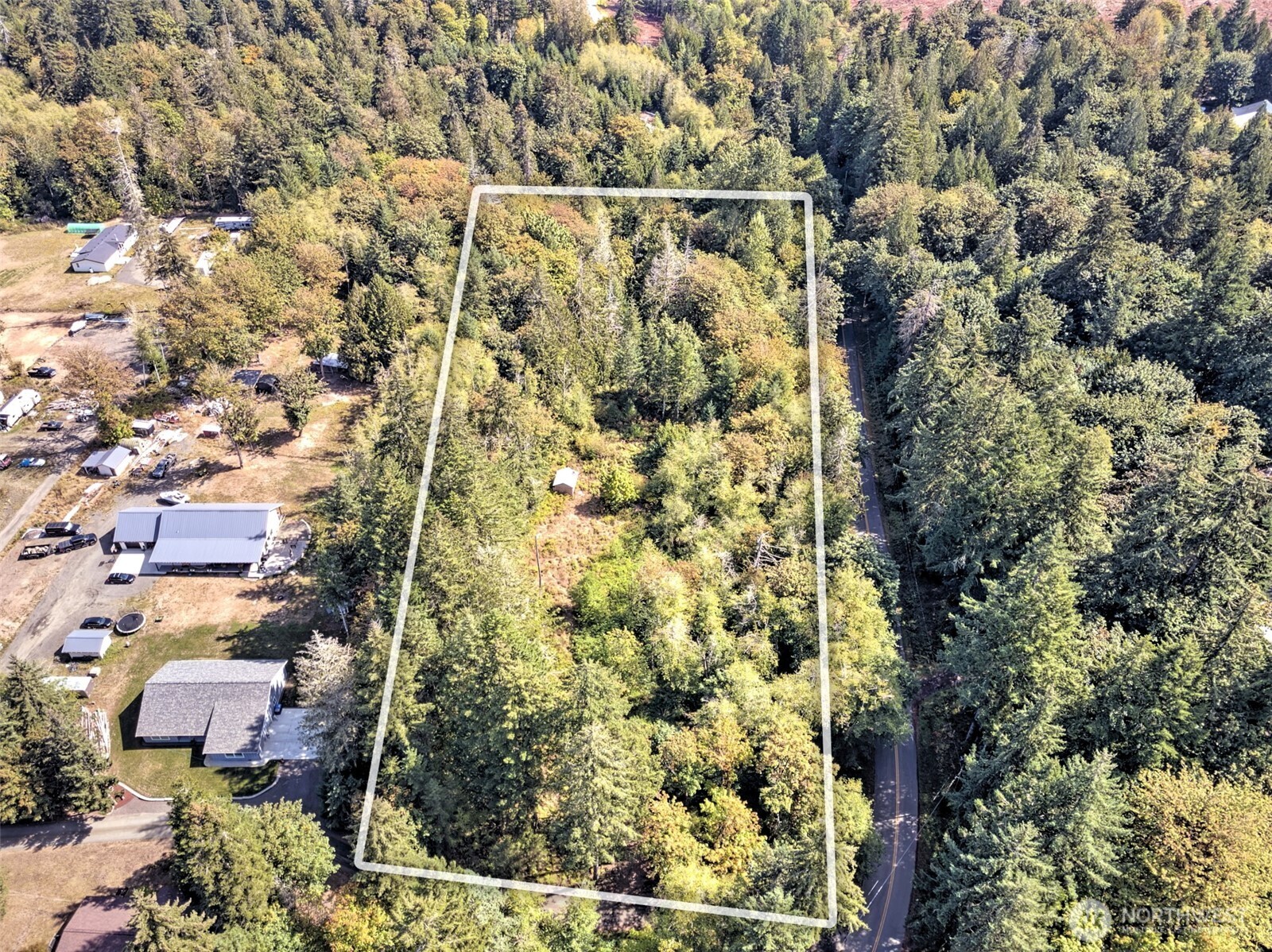 60 Se Mable Taylor Lane Property Photo 7