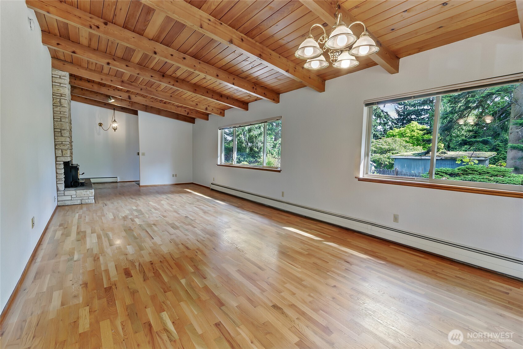 6503 2nd St Ct E Property Photo 5