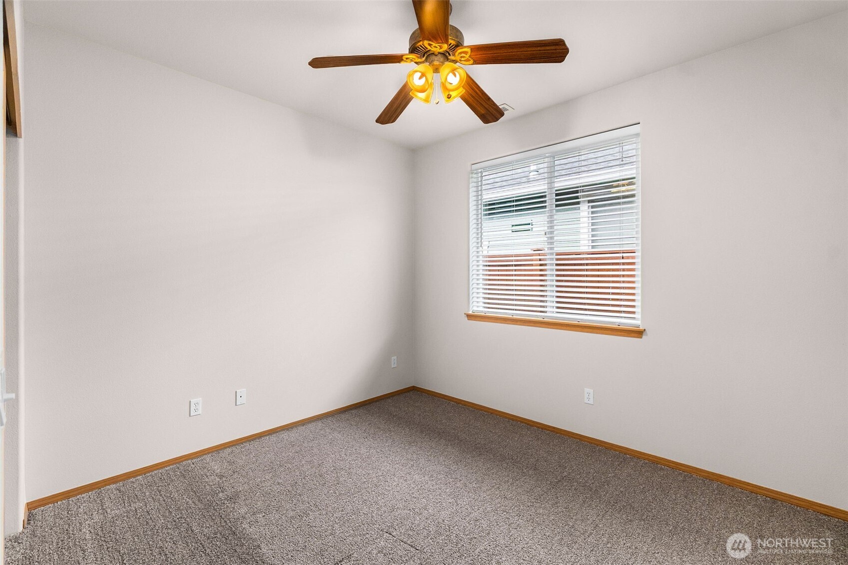 8422 Bainbridge Loop Property Photo 22