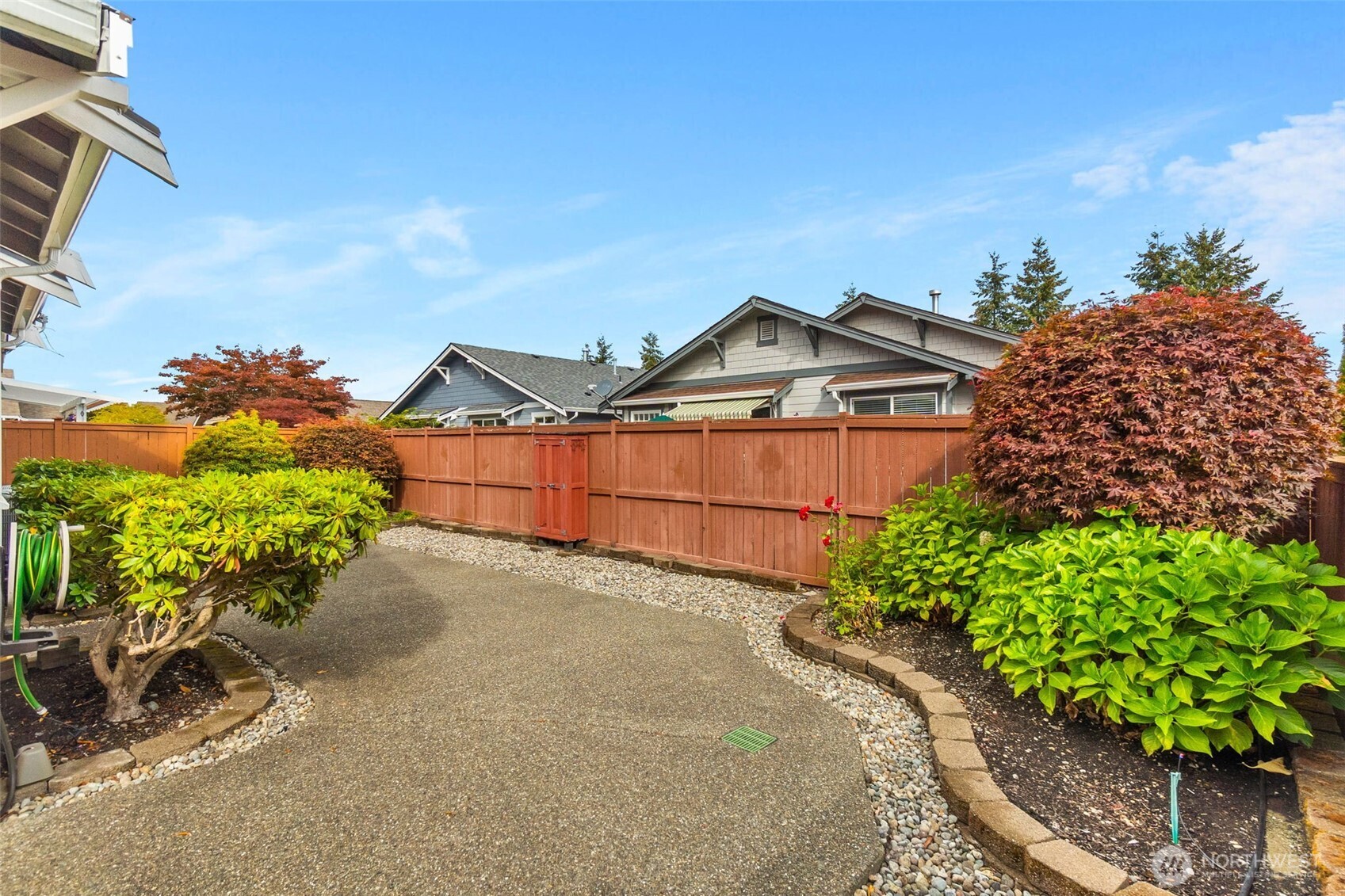 8422 Bainbridge Loop Property Photo 24
