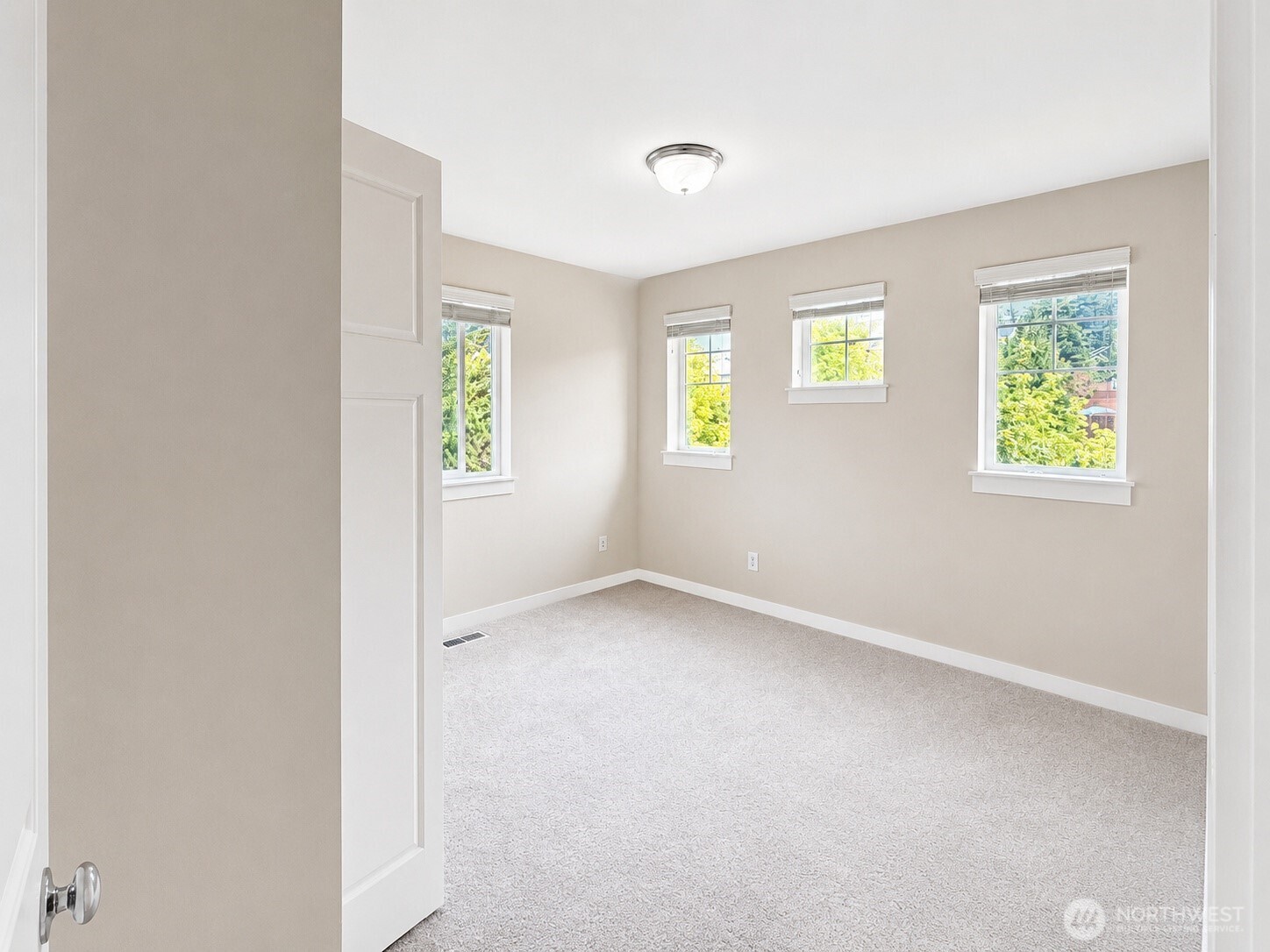 17602 40th Drive Property Photo 18