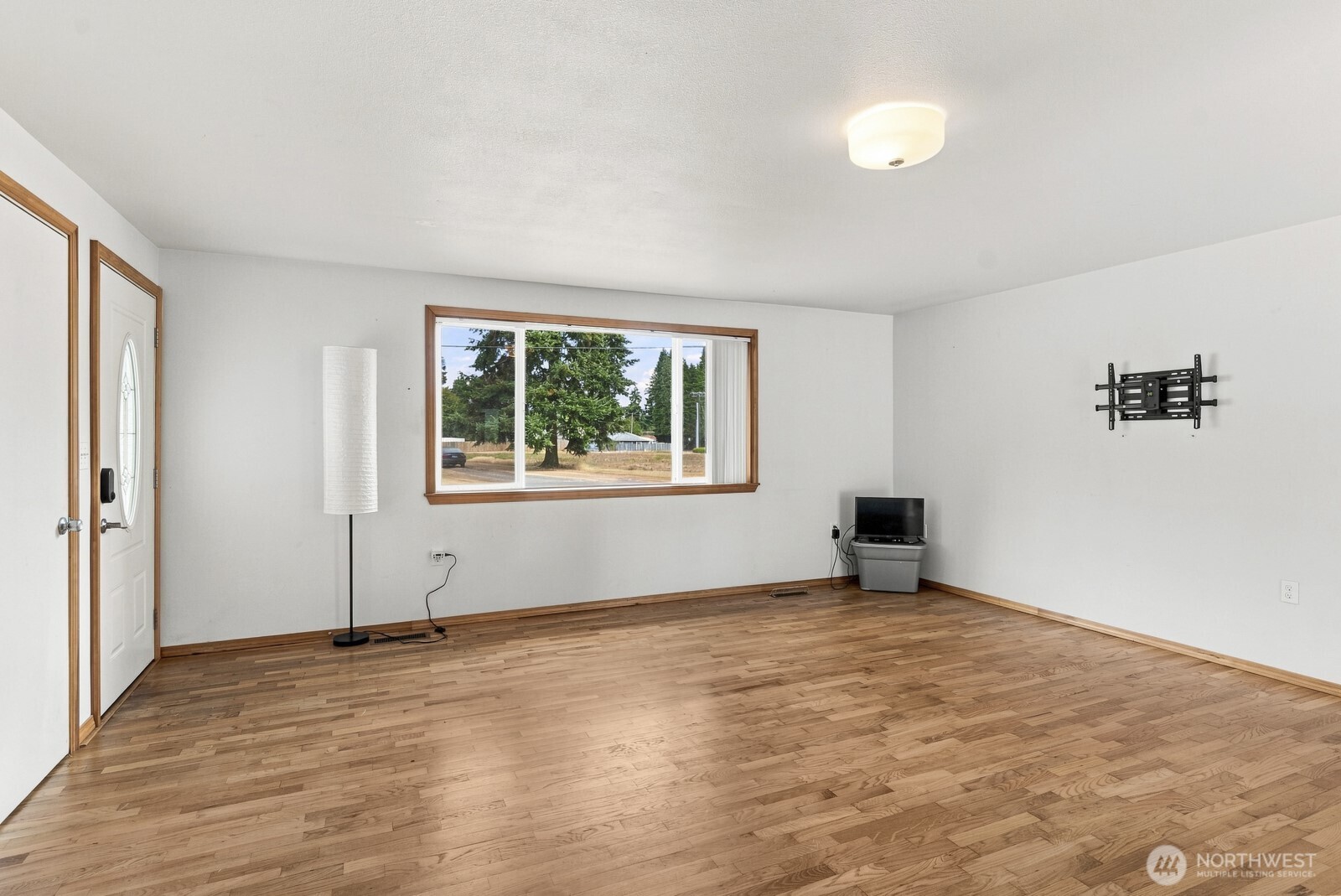 4543 19th Avenue Property Photo 5