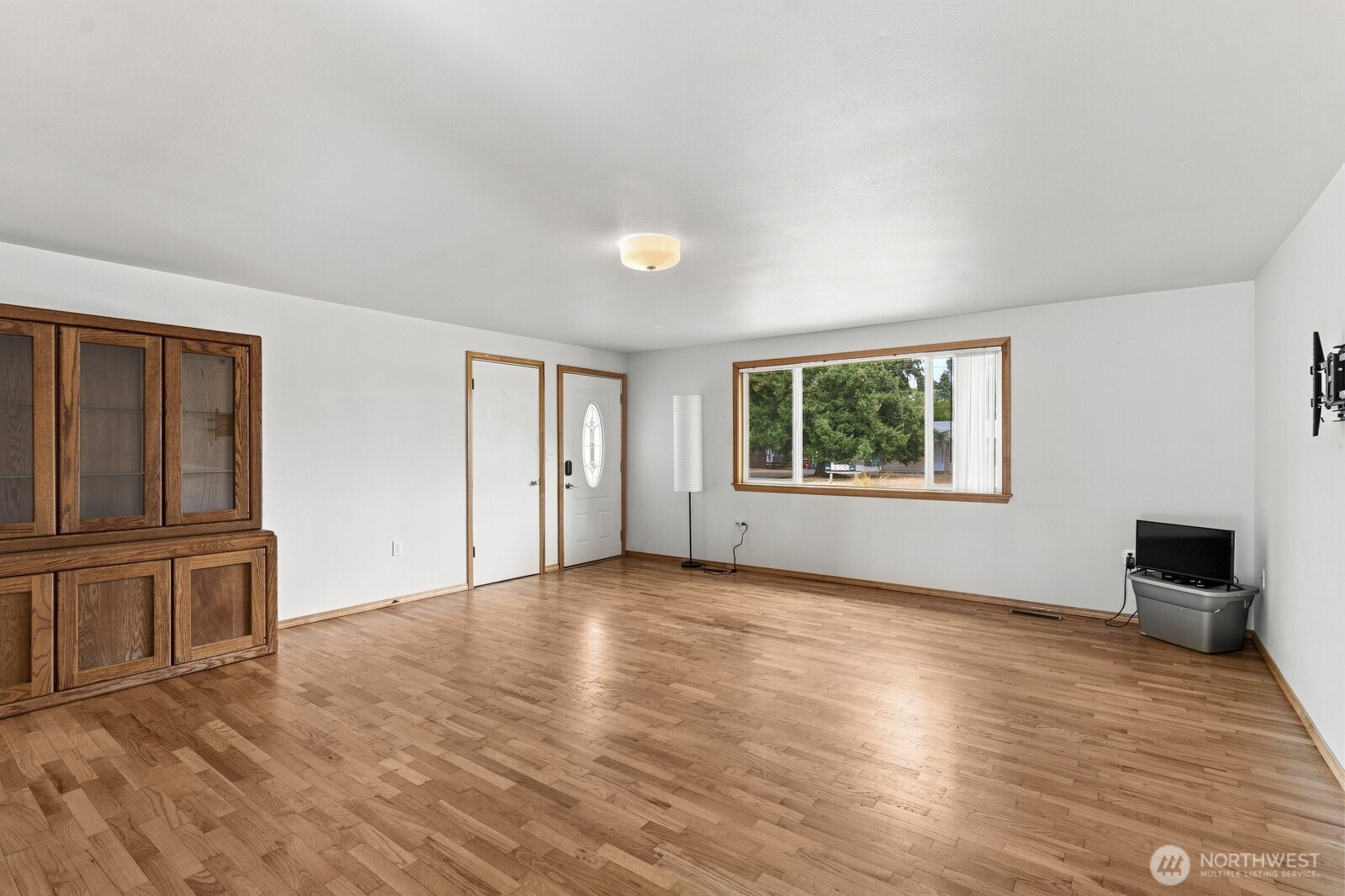 4543 19th Avenue Property Photo 6