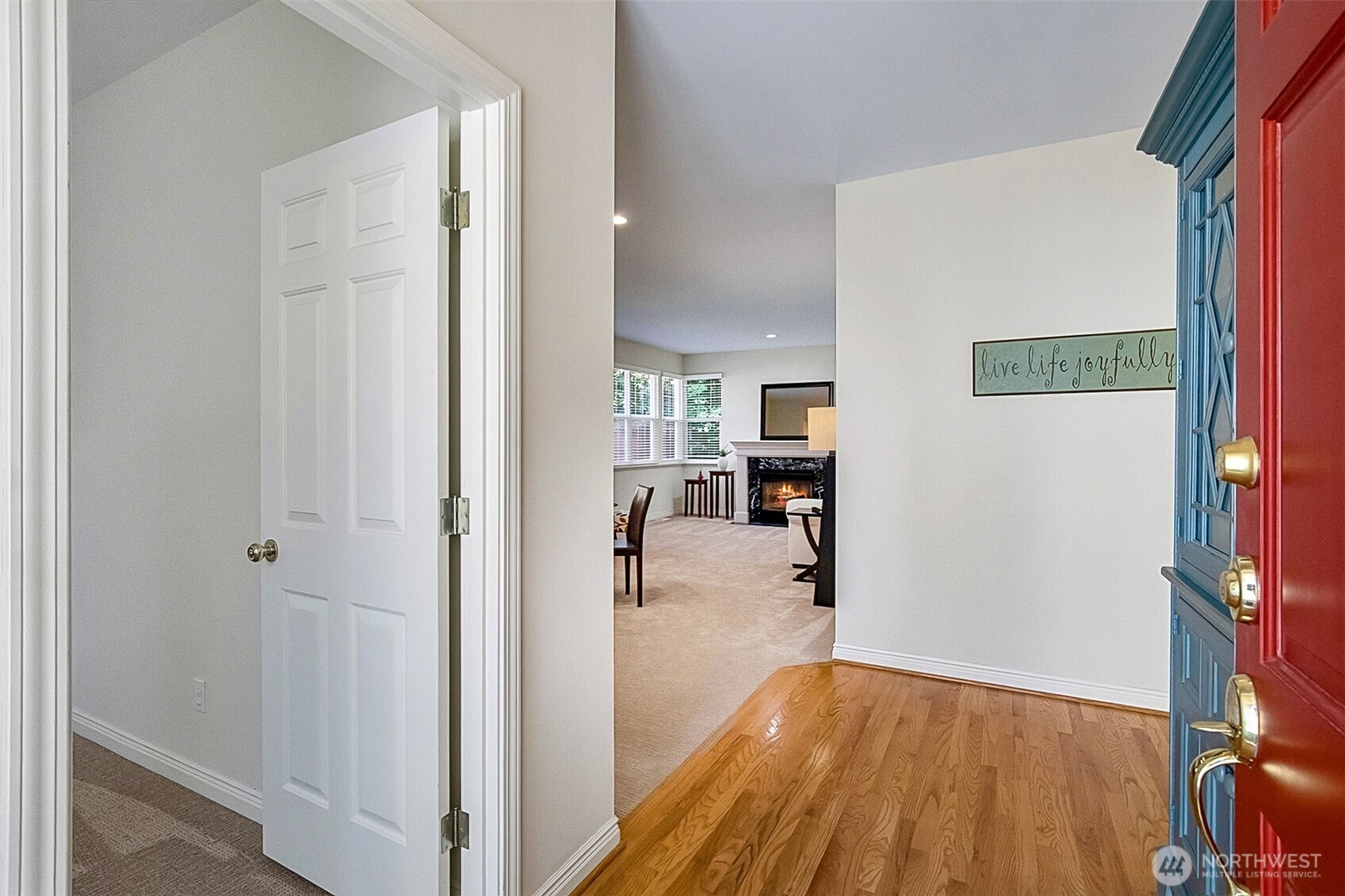 1831 163rd Street Property Photo 4