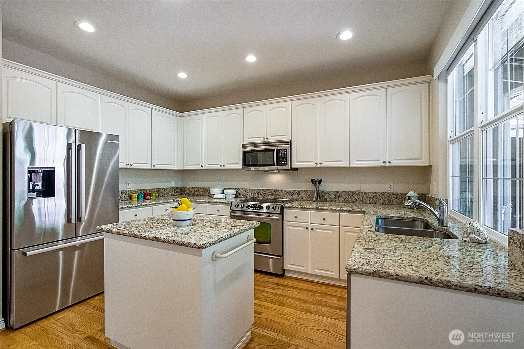 1831 163rd Street Property Photo 13