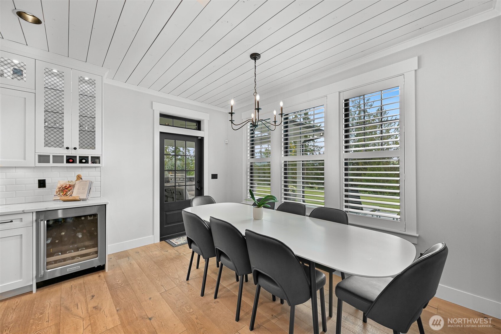3655 Siper Lane Property Photo 10