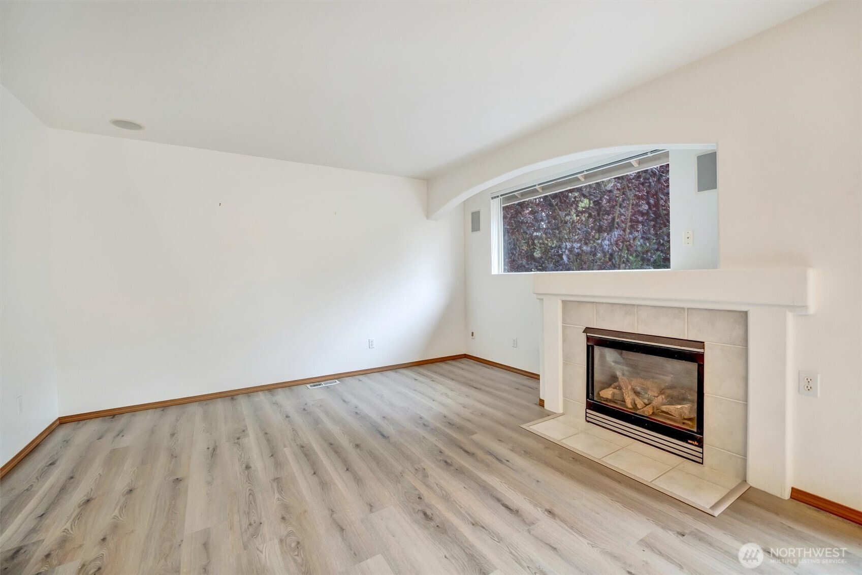 15 87th Avenue B Property Photo 10