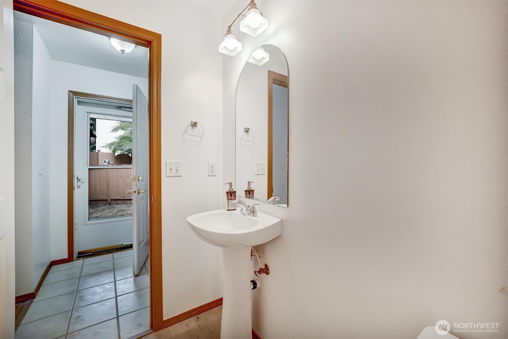 15 87th Avenue B Property Photo 17