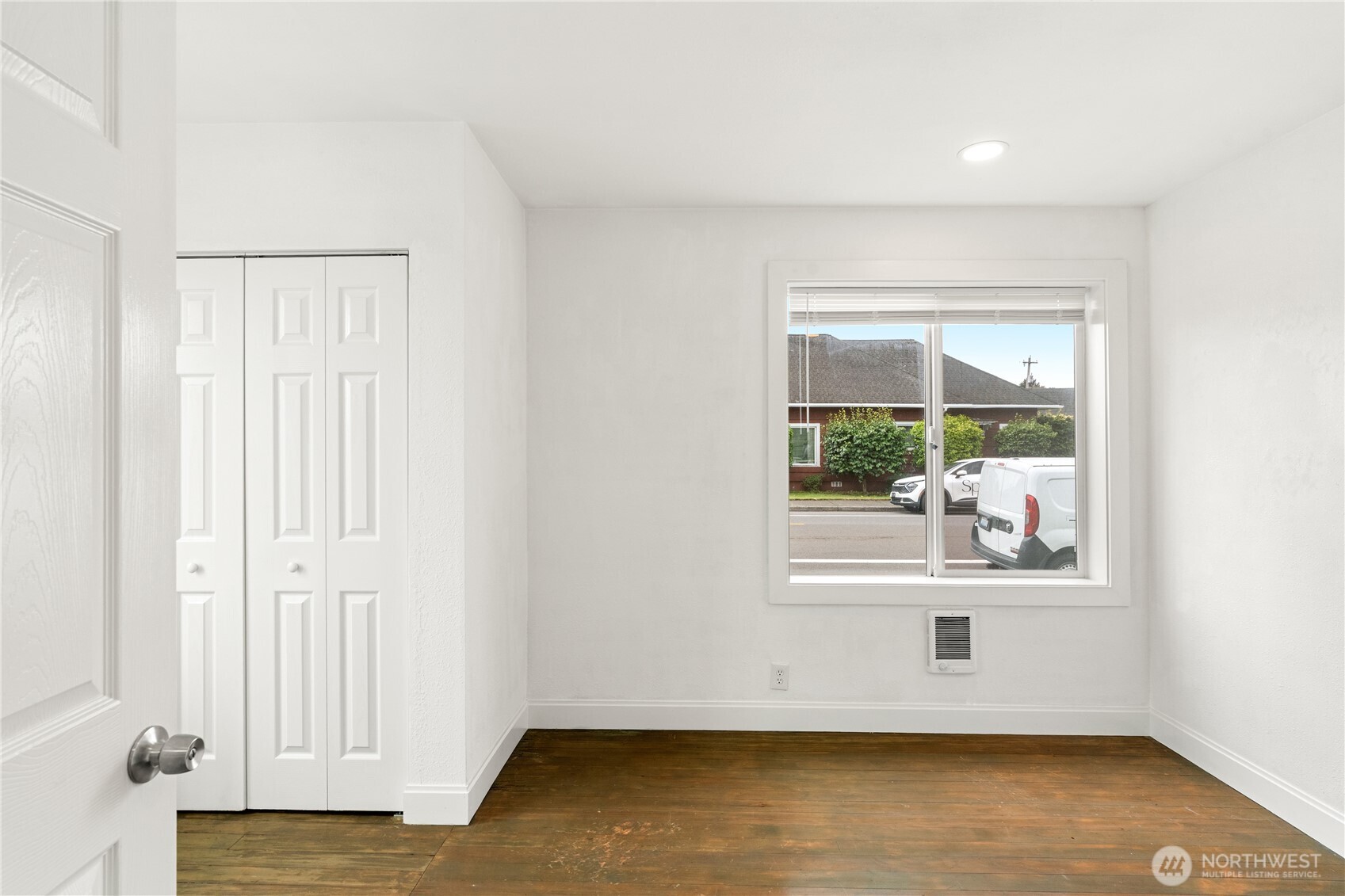 722 W State Street Property Photo 4