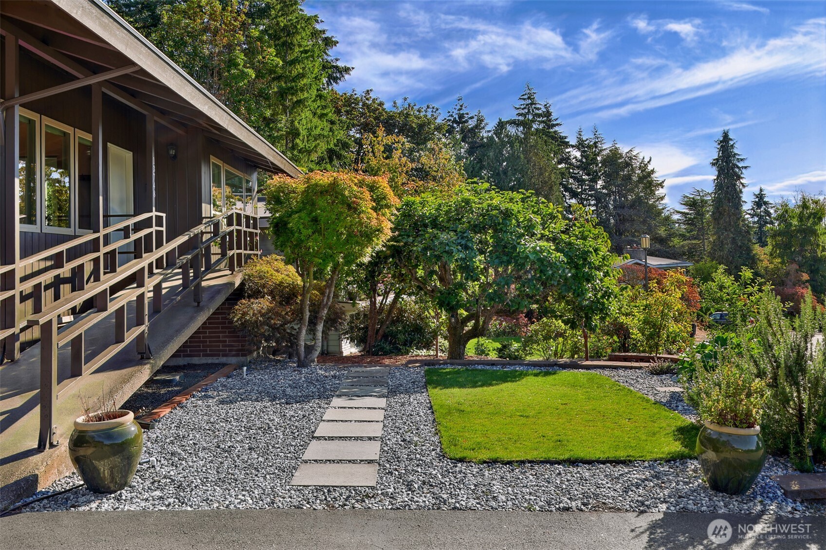 13748 16th Avenue Property Photo 3