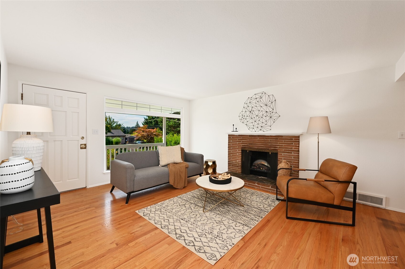 922 Ne 150th Street Property Photo 5