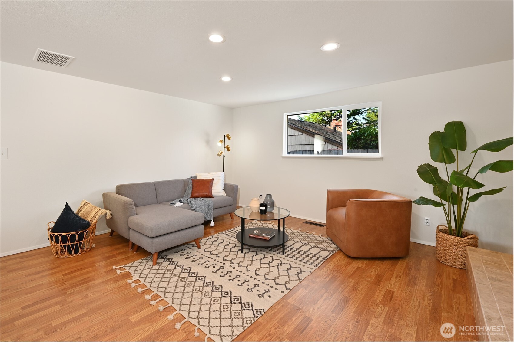 922 Ne 150th Street Property Photo 12