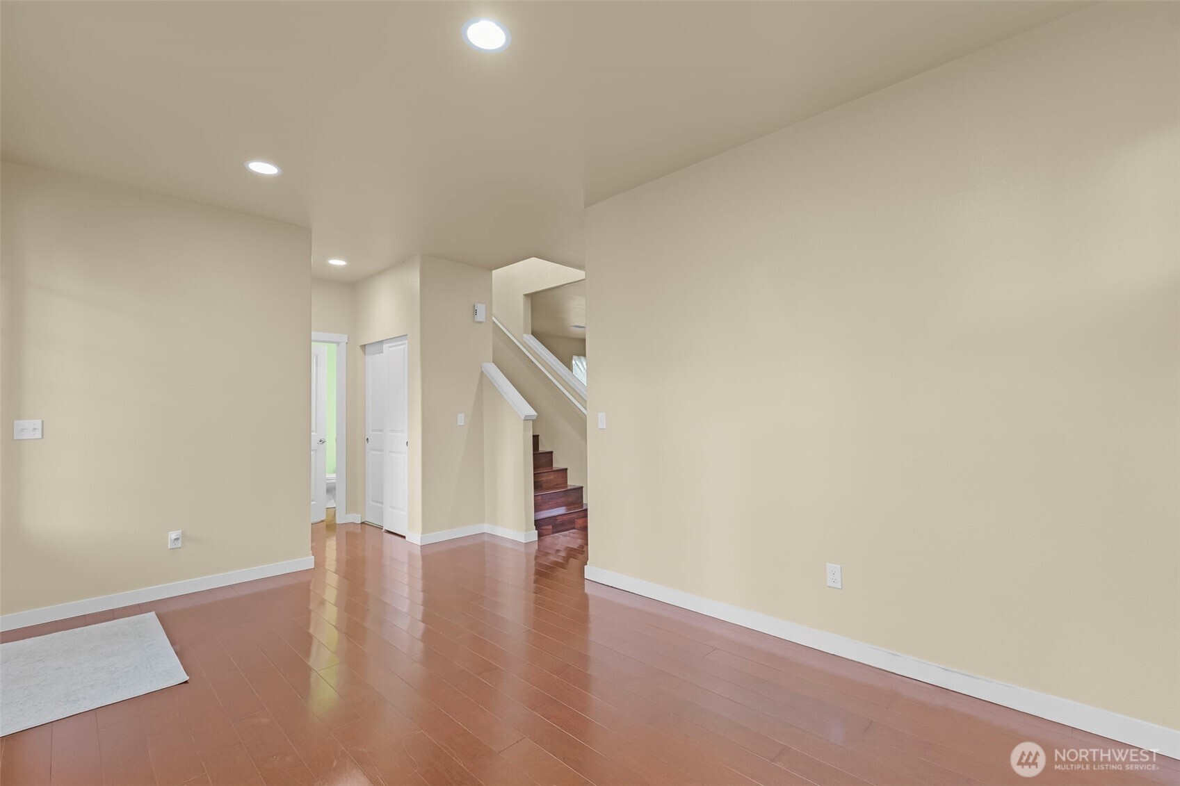 9320 Stevens Court Property Photo 13