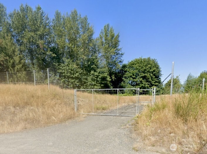 18795 Quarry Road Property Photo 18