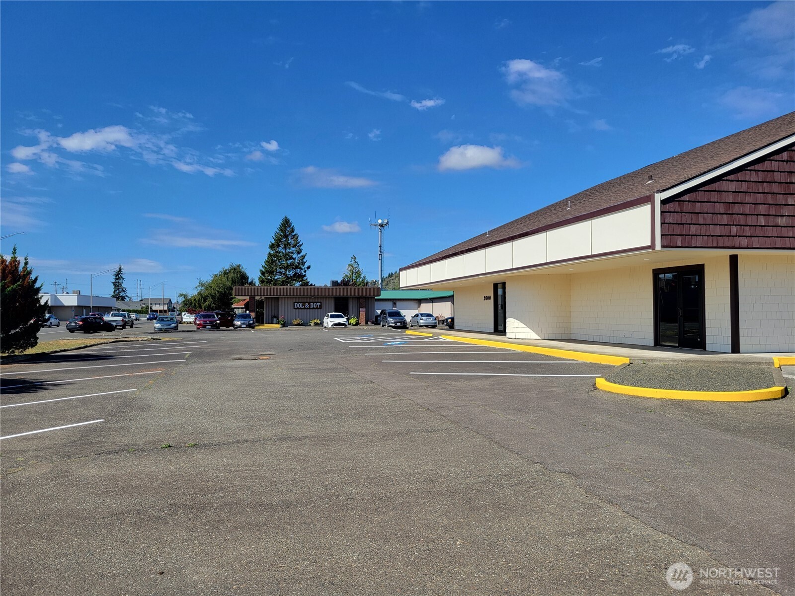 2600 Sumner Avenue Property Photo 5