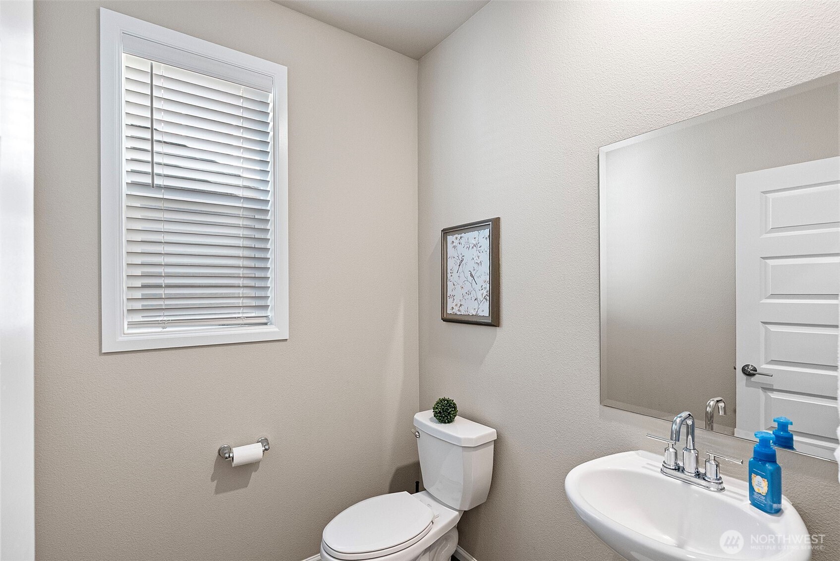 10432 Treasure Drive Property Photo 7